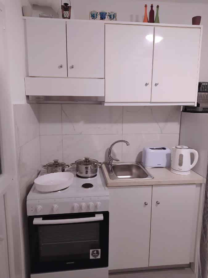 Mentoras' Complex Apartman Emborió Kültér fotó